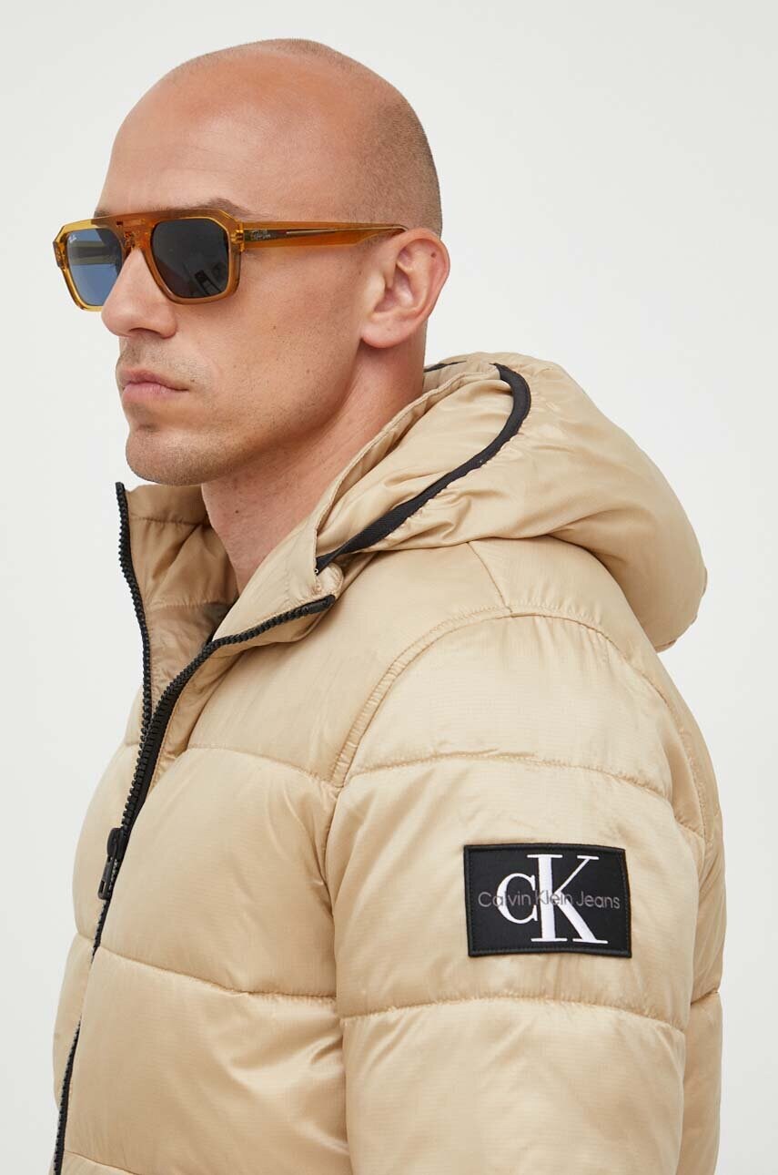 

Яке Calvin Klein Jeans в бежово зимен модел, Бежов