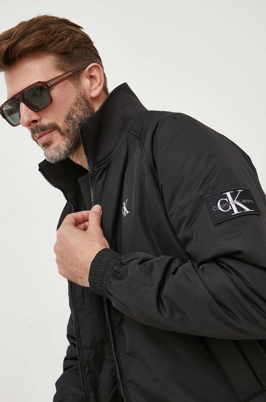 

Яке бомбър Calvin Klein Jeans в черно с преходна изолация, Черен