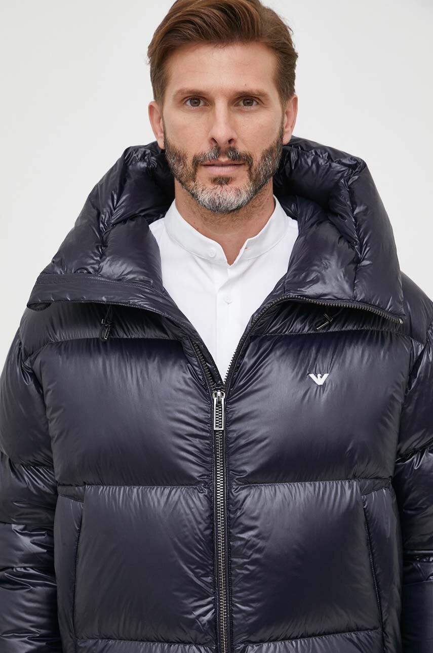 E-shop Péřová bunda Emporio Armani pánská, tmavomodrá barva, zimní