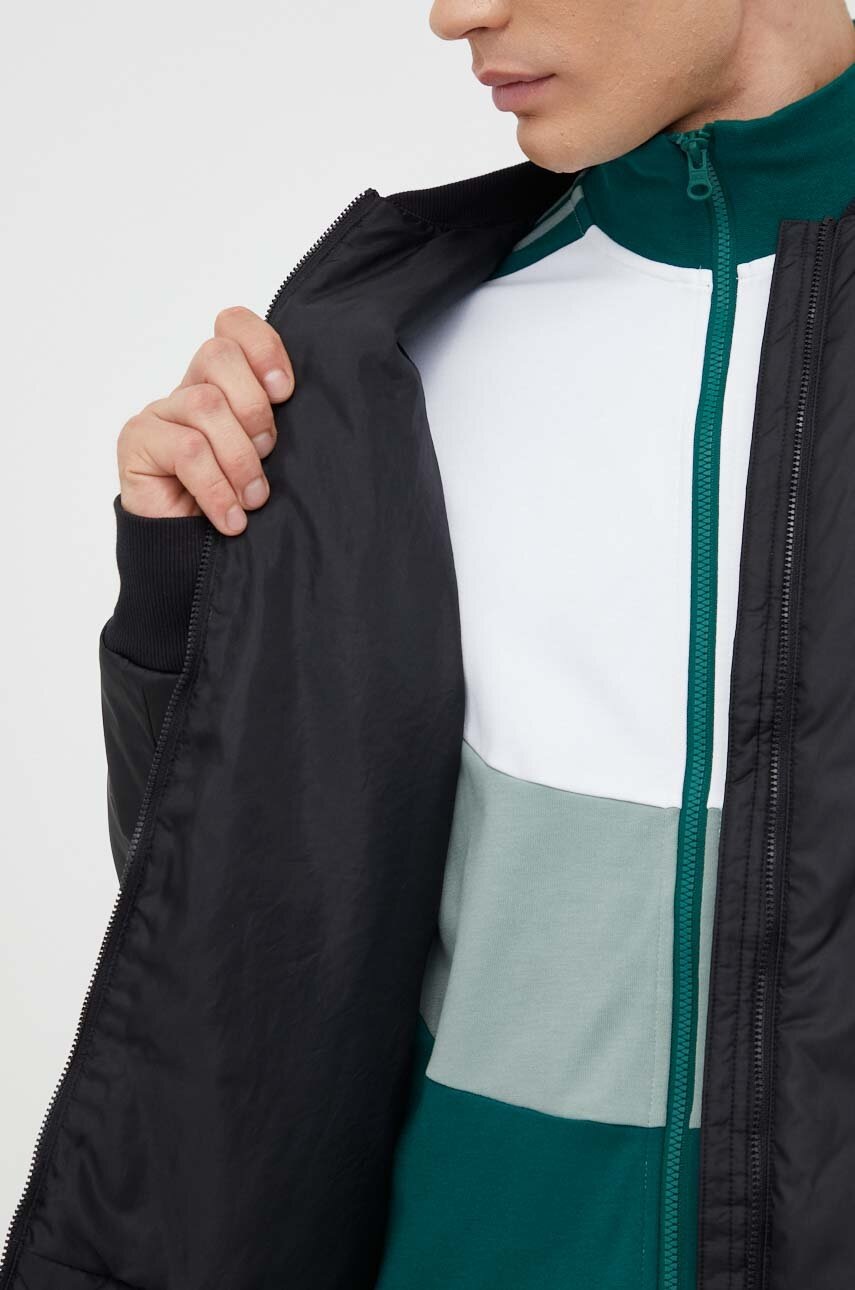 Μπουφάν bomber adidas ανδρικά, χρώμα: μαύρο IK0526 φωτογραφία