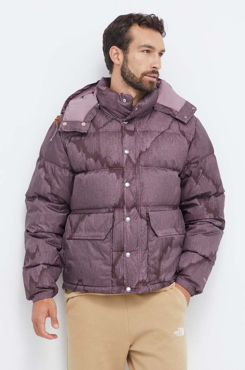 Péřová bunda The North Face pánská, fialová barva, zimní - fialová - Hlavní materiál: 100 % Polyeste