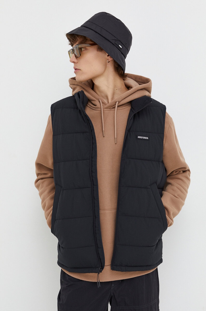 

Елек Abercrombie & Fitch мъжки в черно зимен модел, Черен