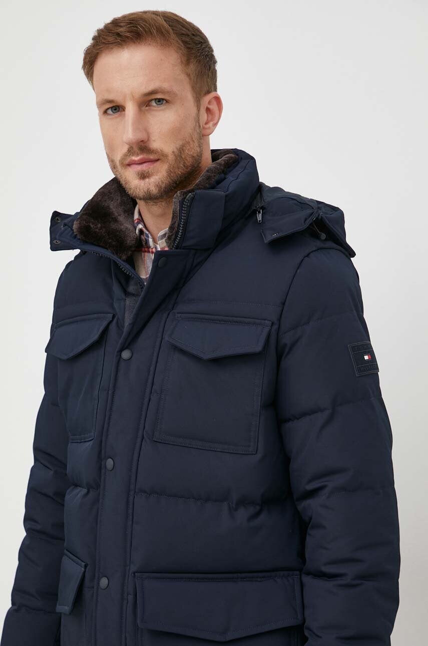 

Куртка Tommy Hilfiger чоловіча колір синій зимова