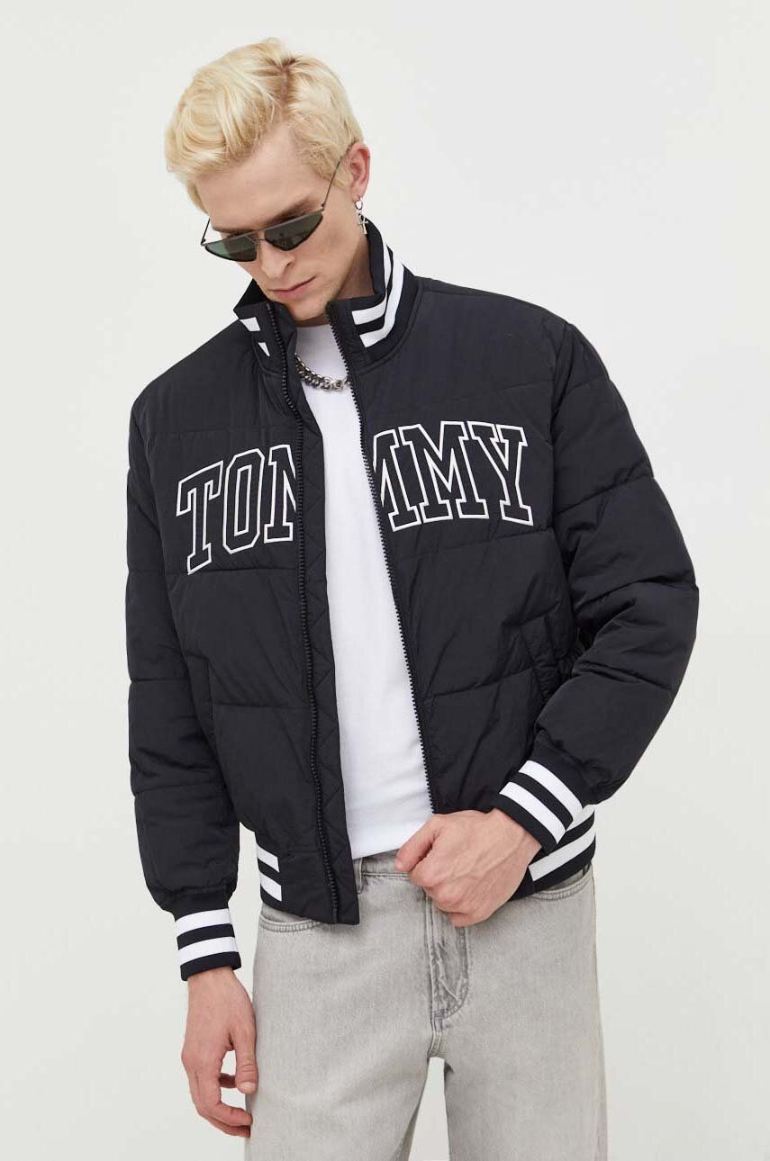 Bomber bunda Tommy Jeans černá barva, přechodná - černá - Hlavní materiál: 100 % Polyamid Podší