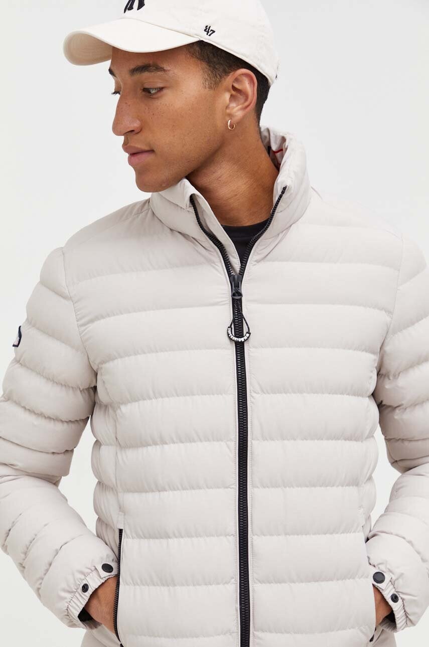

Куртка Superdry мужская цвет бежевый зимняя