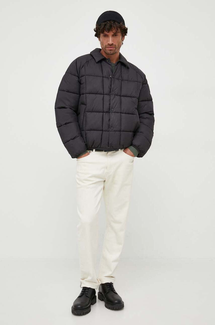 

Яке Calvin Klein Jeans в черно зимен модел, Черен