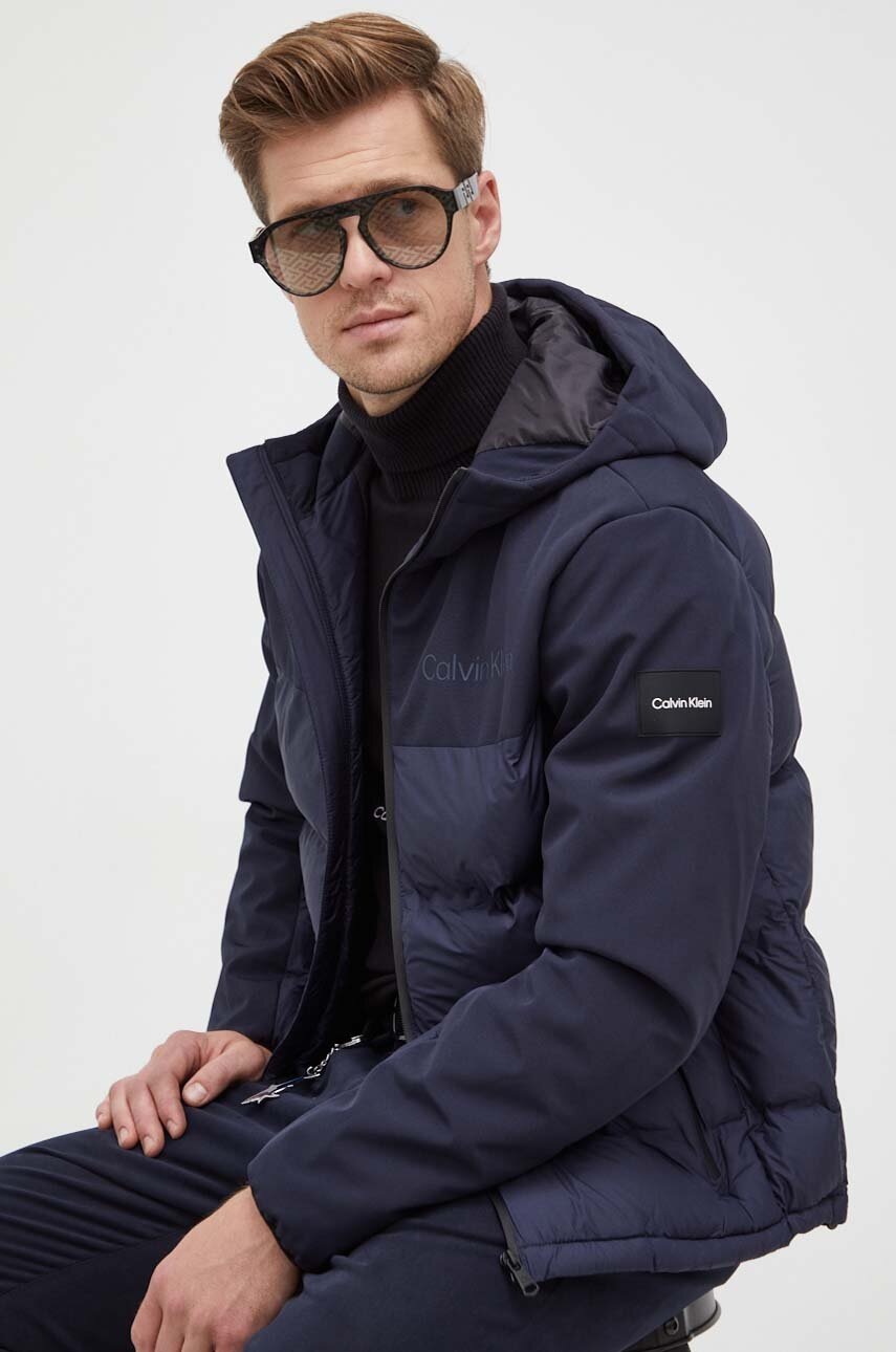 

Яке Calvin Klein в тъмносиньо преходен модел, Тъмносин