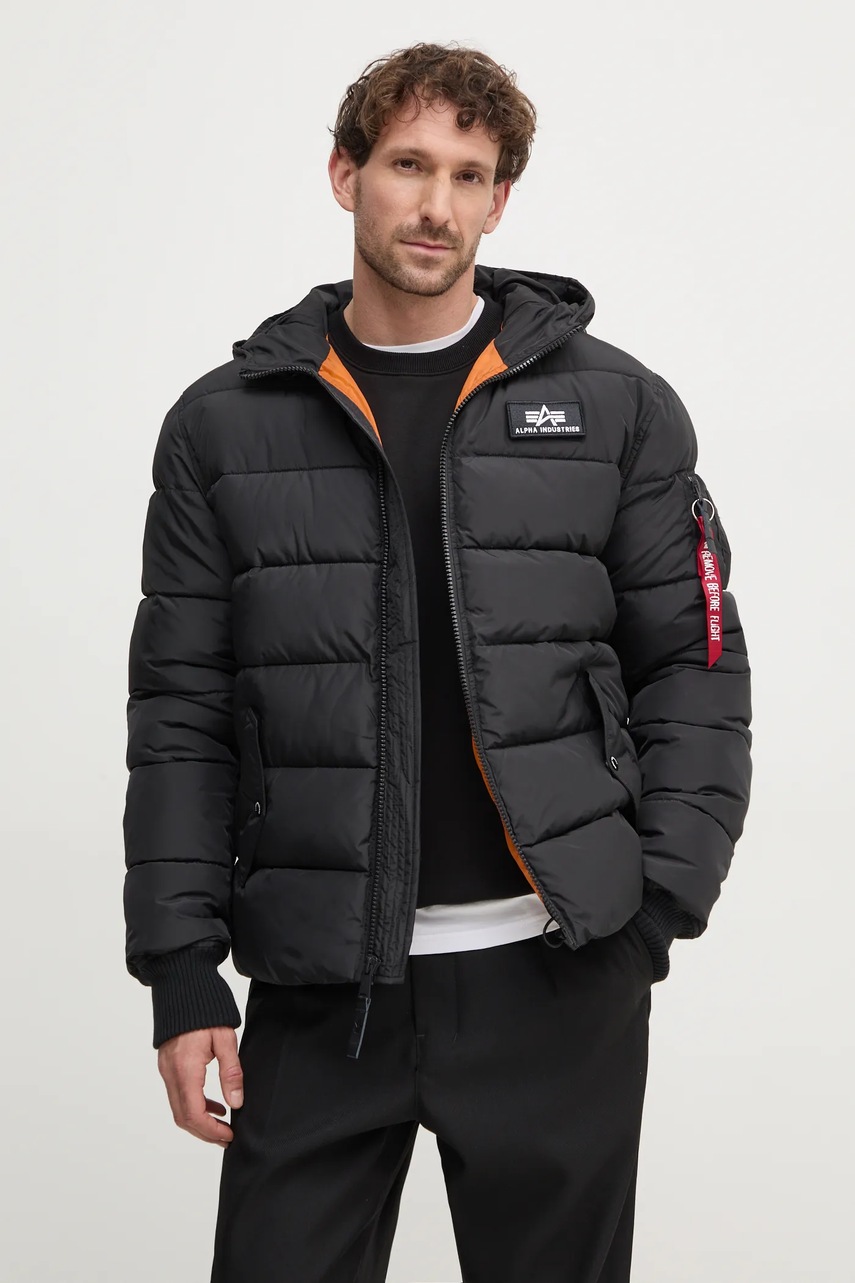 

Яке Alpha Industries Hooded Puffer Alpha FD в черно зимен модел 118113.03, Черен