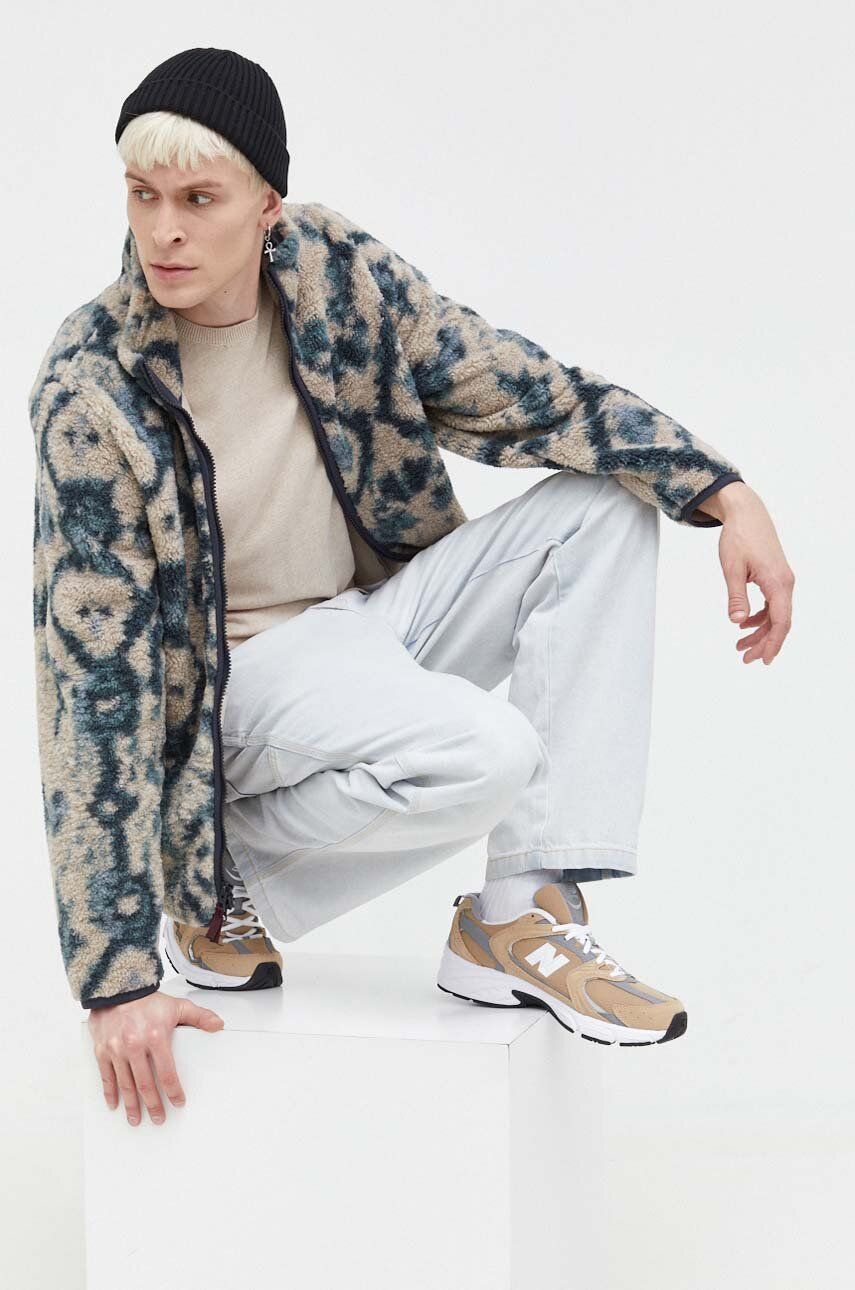 Abercrombie & Fitch hanorac fleece culoarea bej, modelator