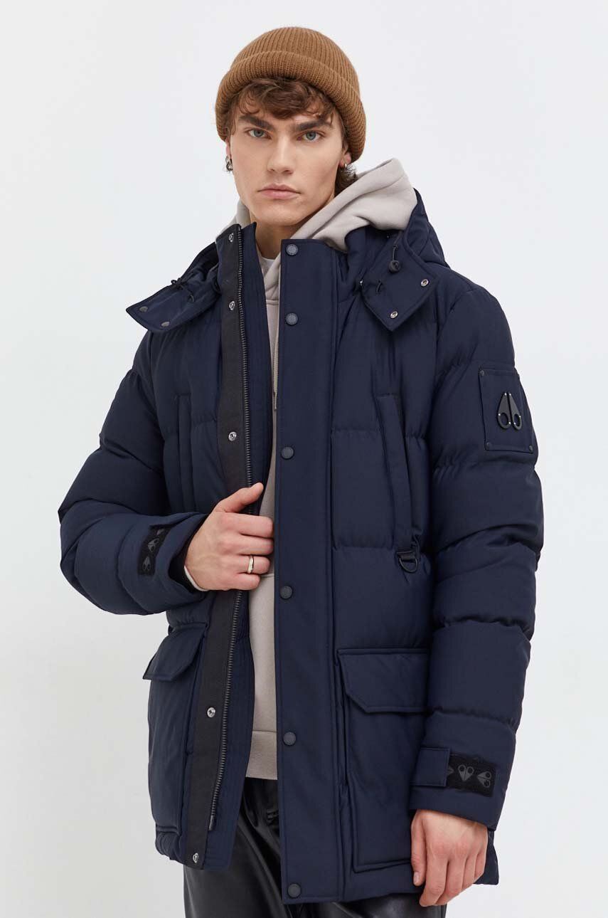 E-shop Péřová bunda MOOSE KNUCKLES pánská, tmavomodrá barva, zimní