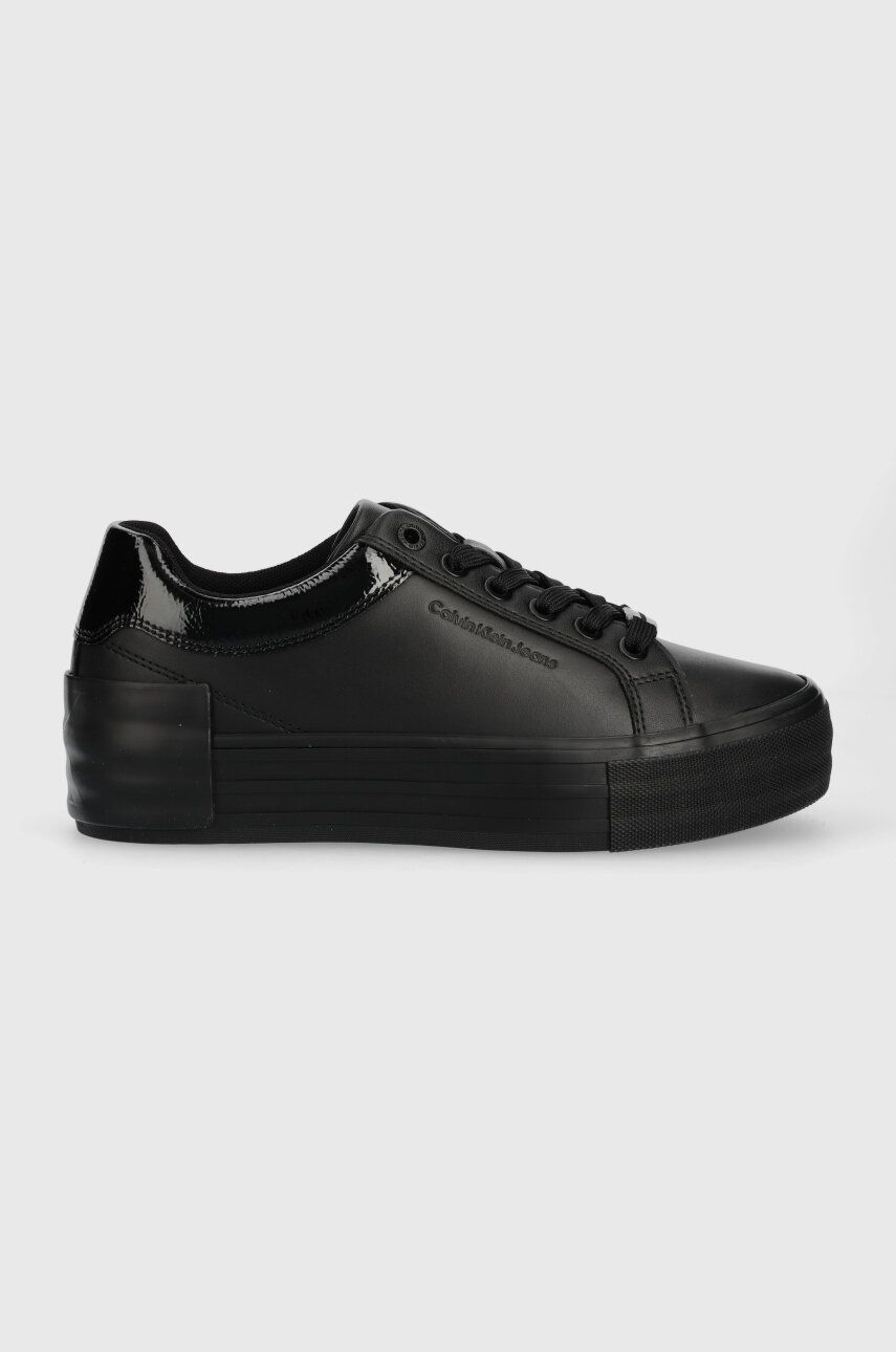 Kožené sneakers boty Calvin Klein Jeans BOLD VULC FLATF LOW LACEUP LTH W černá barva, YW0YW01105 - č
