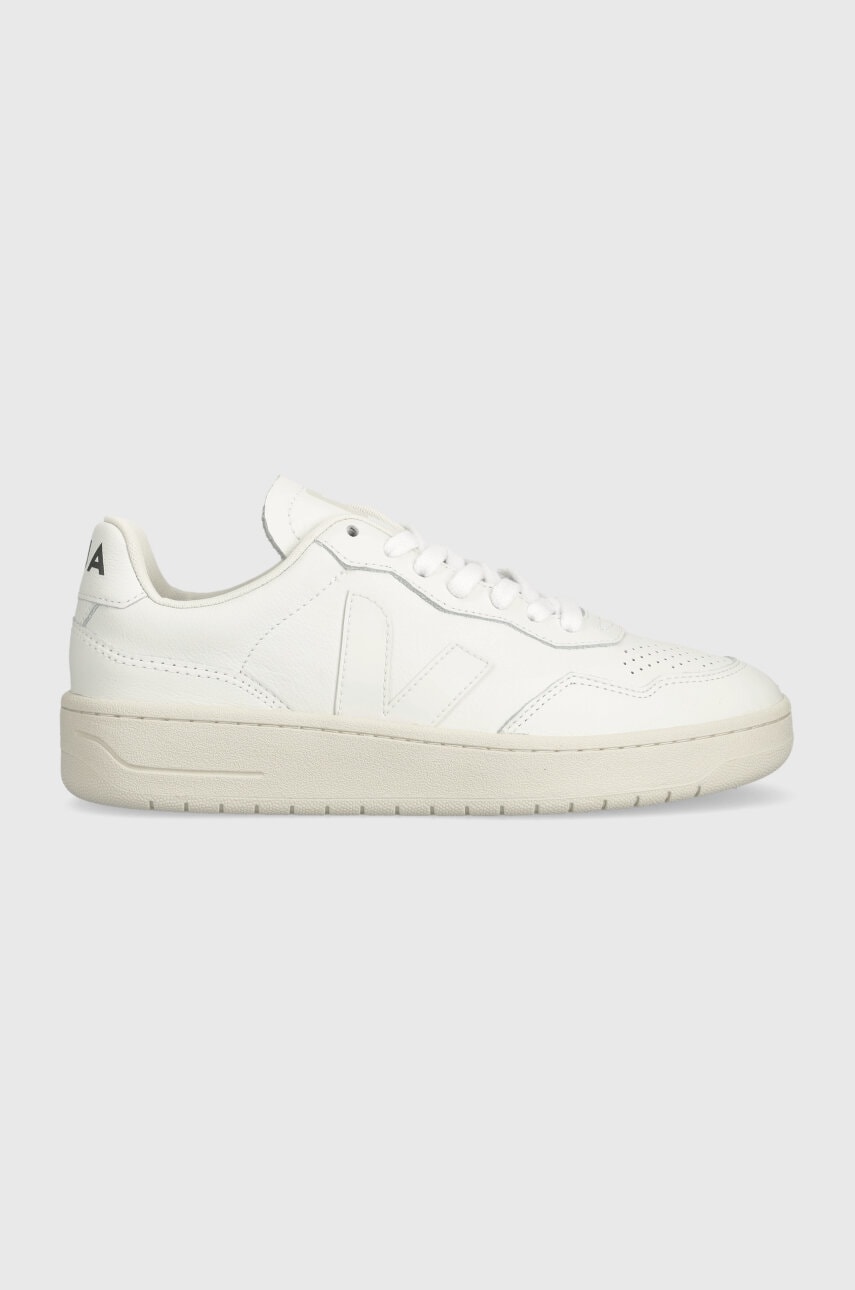 Veja sneakers din piele V-90 culoarea alb