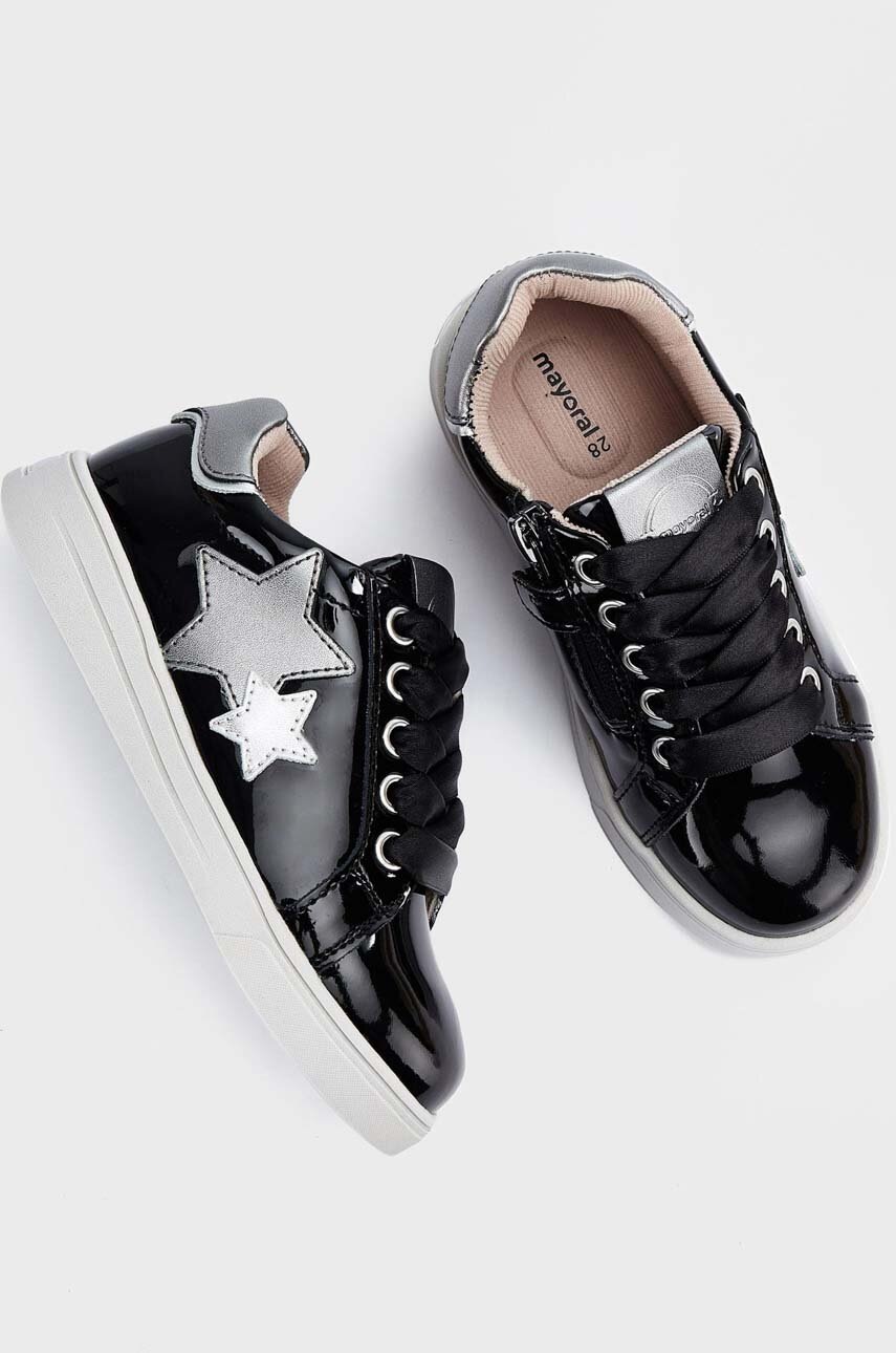 Детские кроссовки Mayoral цвет чёрный