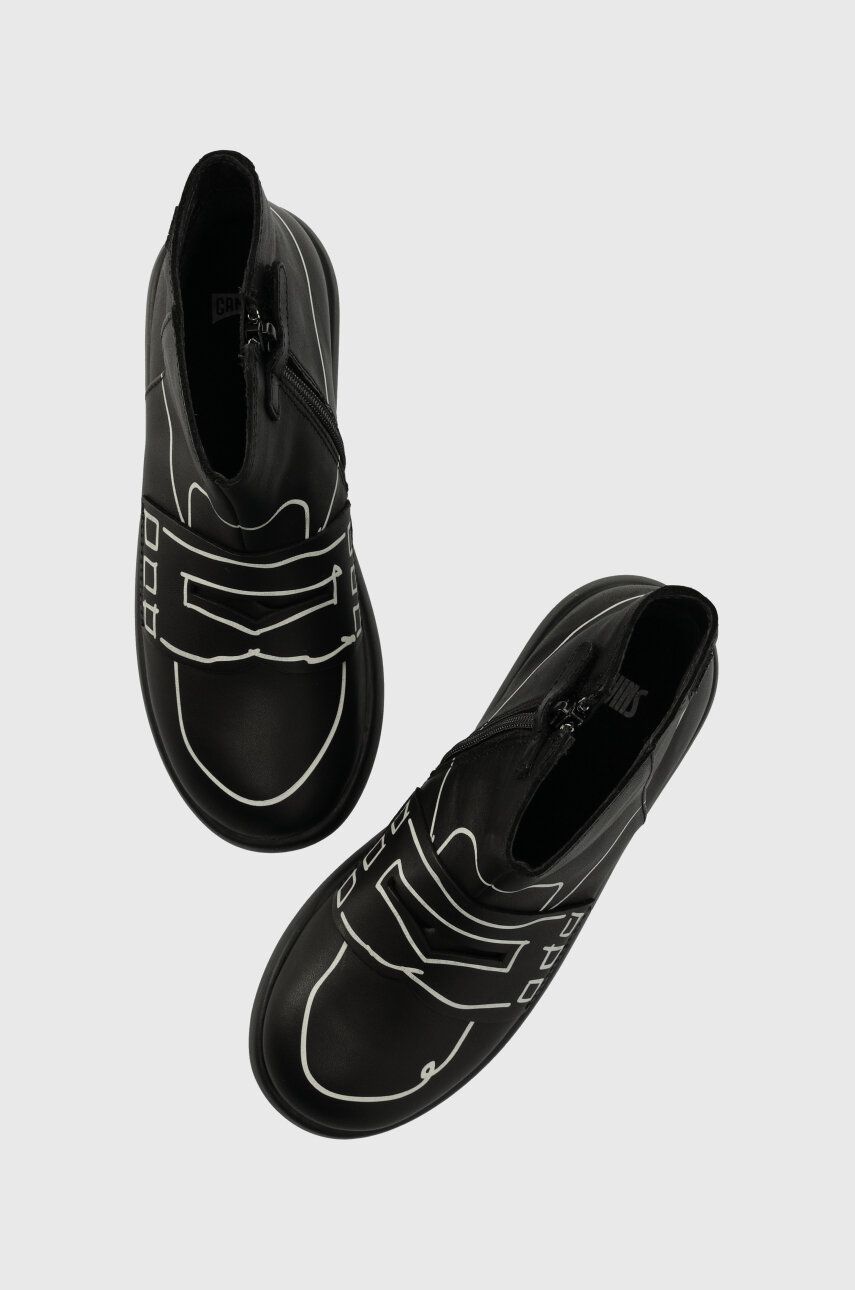 Levně Dětské kožené boty Camper K900330 TWS Kids černá barva
