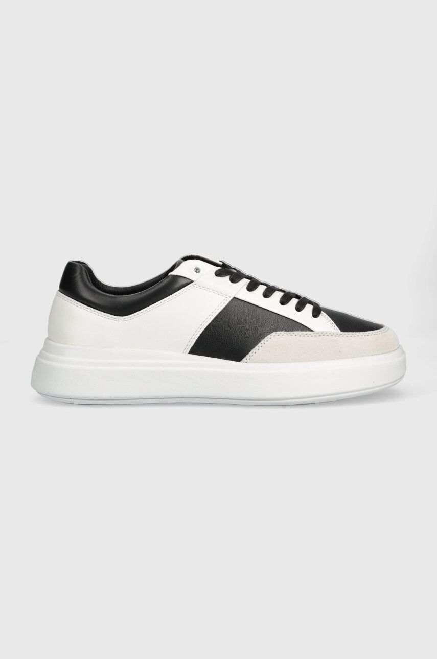 Levně Kožené sneakers boty Calvin Klein LOW TOP LACE UP LTH bílá barva, HM0HM01047