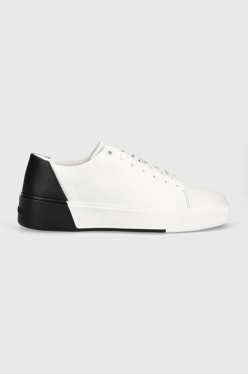 

Кожени маратонки Calvin Klein LOW LACE UP LTH MONO в бяло HM0HM01236, Бял