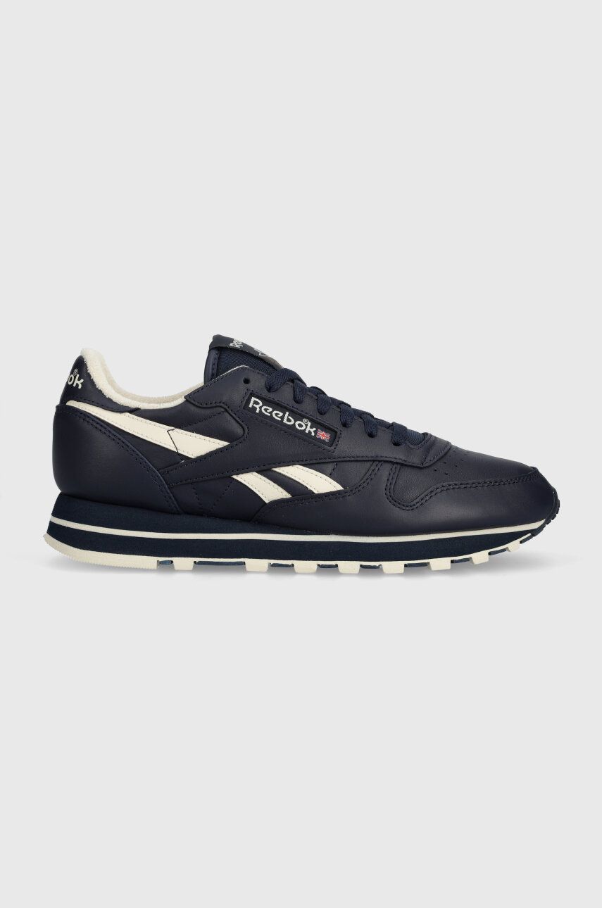 Kožené sneakers boty Reebok CLASSIC LEATHER tmavomodrá barva - námořnická modř - Svršek: Přírodní ků