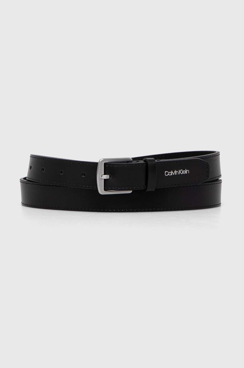 

Кожен колан Calvin Klein дамски в черно, Черен
