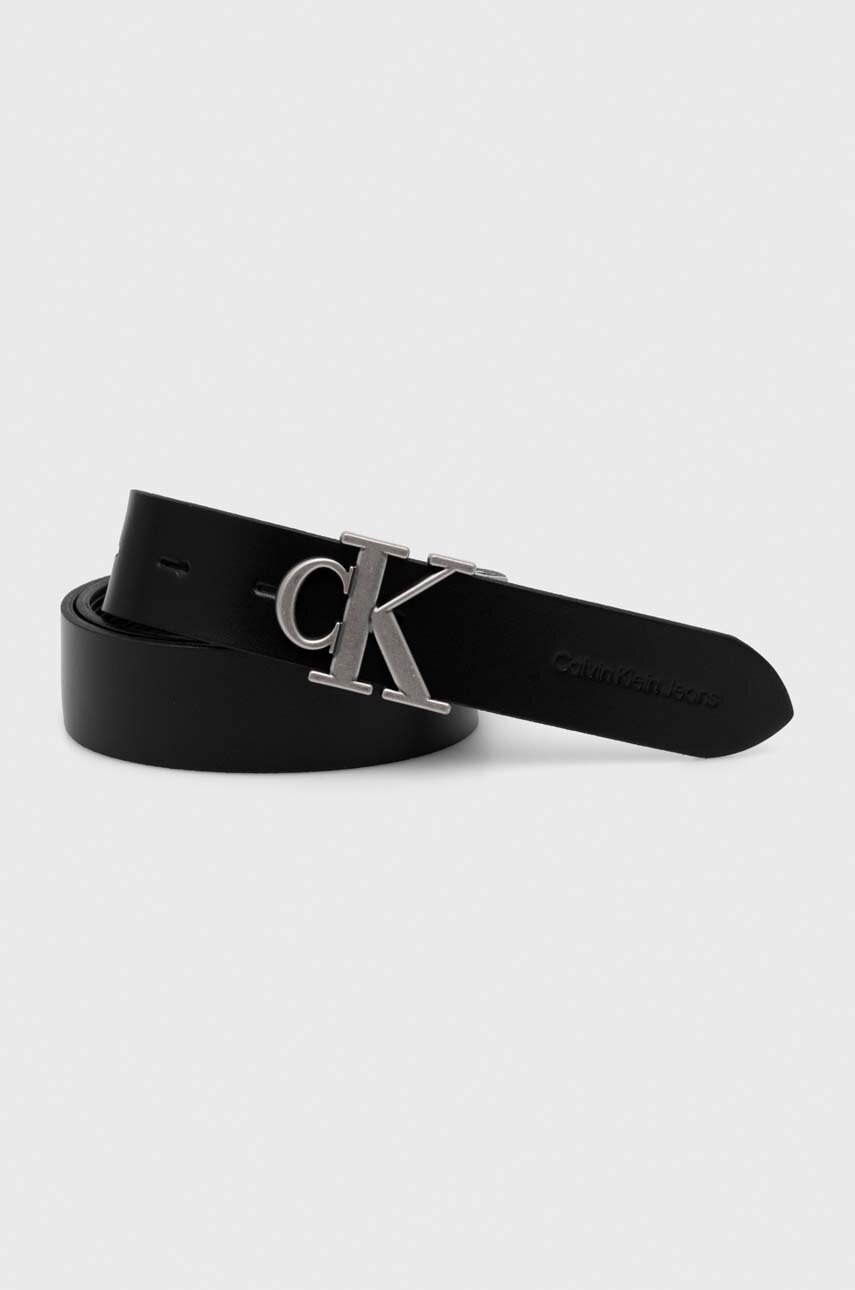 

Кожен колан с две лица Calvin Klein Jeans дамски в черно, Черен