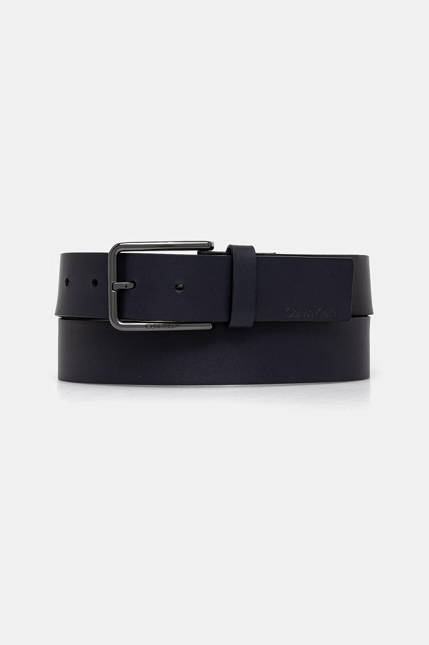 Levně Kožený pásek Calvin Klein pánský, tmavomodrá barva, K50K509654