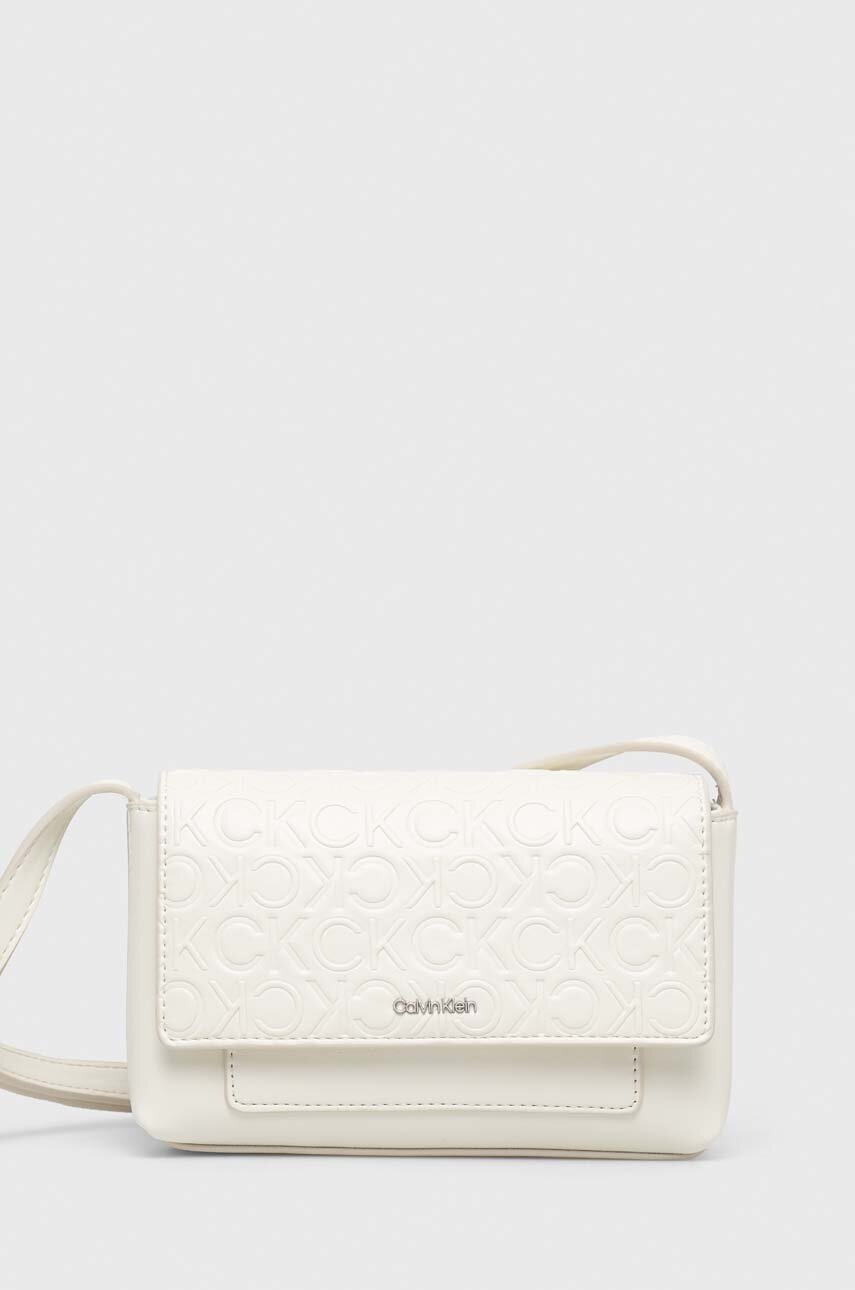 

Чанта Calvin Klein в бяло, Бял