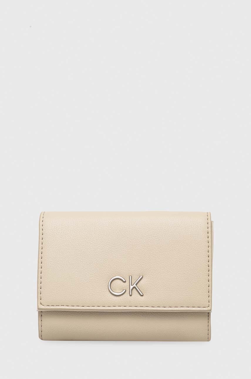 

Портмоне Calvin Klein дамски в бежово, Бежов