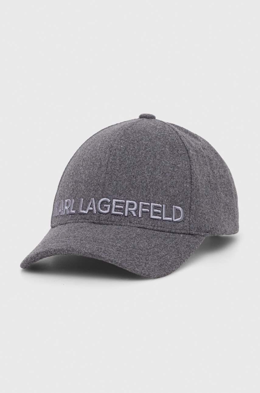 Kšiltovka Karl Lagerfeld šedá barva, s aplikací - šedá - Hlavní materiál: 79 % Polyester