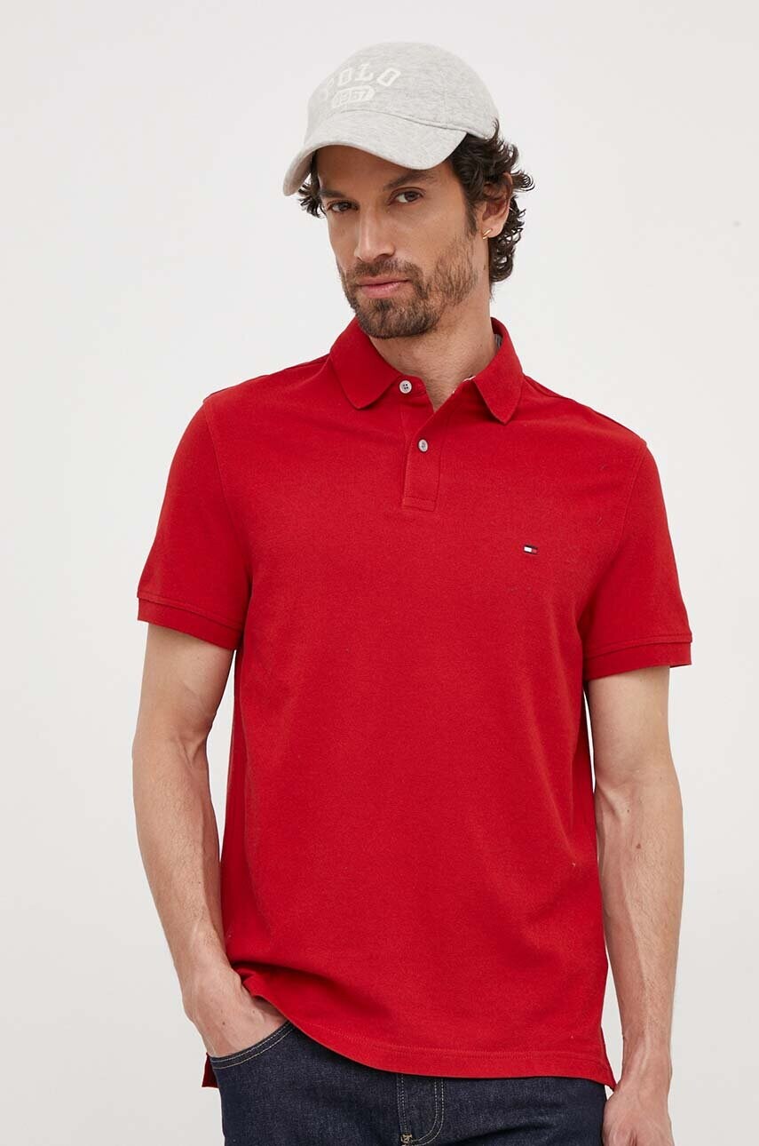 

Тениска с яка Tommy Hilfiger в червено с изчистен дизайн MW0MW17770, Червен
