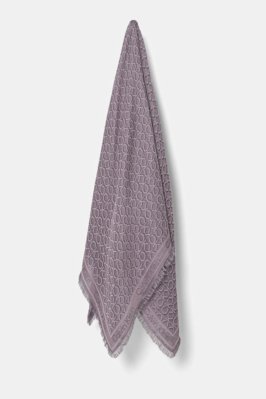 

Тънък шал Calvin Klein в лилаво с десен K60K608779, Виолетов