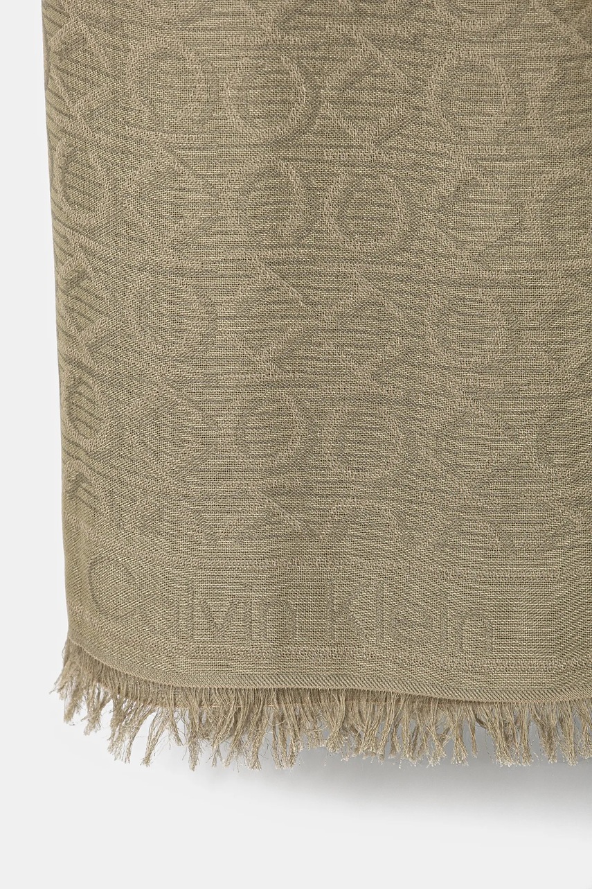 Платок Calvin Klein женский цвет зелёный узор K60K608779 Платок Calvin Klein женский цвет зелёный узор K60K608779