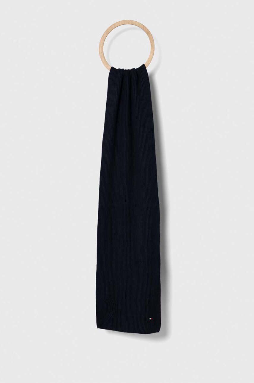 Šátek s příměsí kašmíru Tommy Hilfiger tmavomodrá barva, hladký - námořnická modř -  95 % Bavln