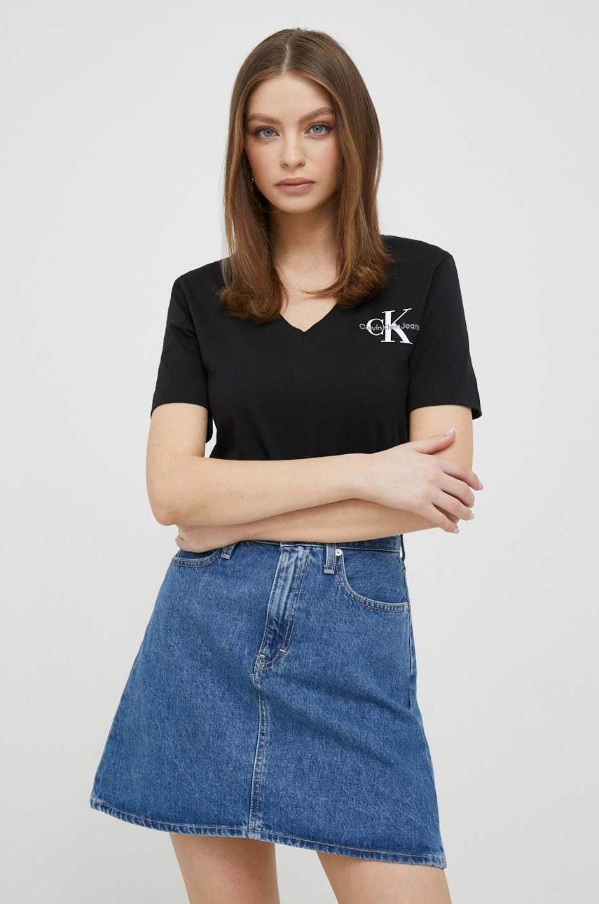 

Дънкова пола Calvin Klein Jeans в синьо къс модел разкроен модел, Син