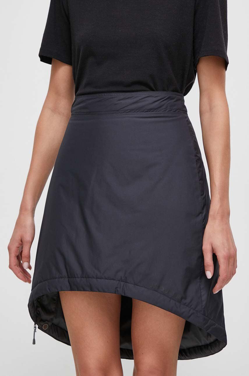 E-shop Sportovní sukně Houdini Sleepwalker černá barva, mini