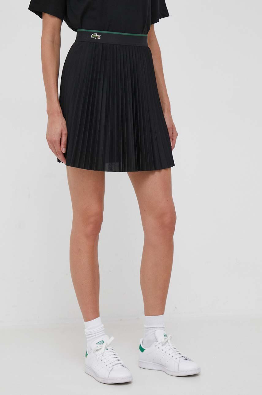 Sukně Lacoste černá barva, mini, áčková - černá - 100 % Polyester