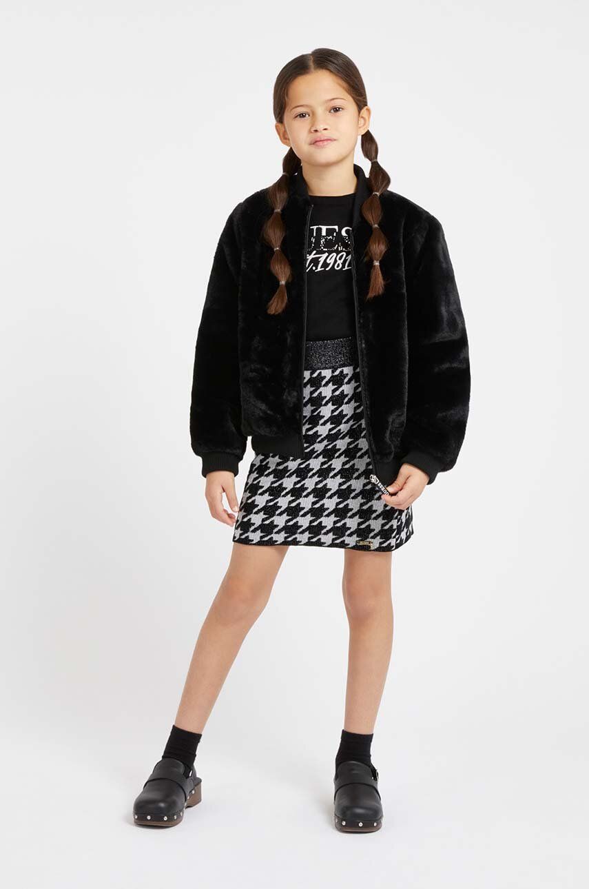 E-shop Dětská sukně Guess černá barva, mini