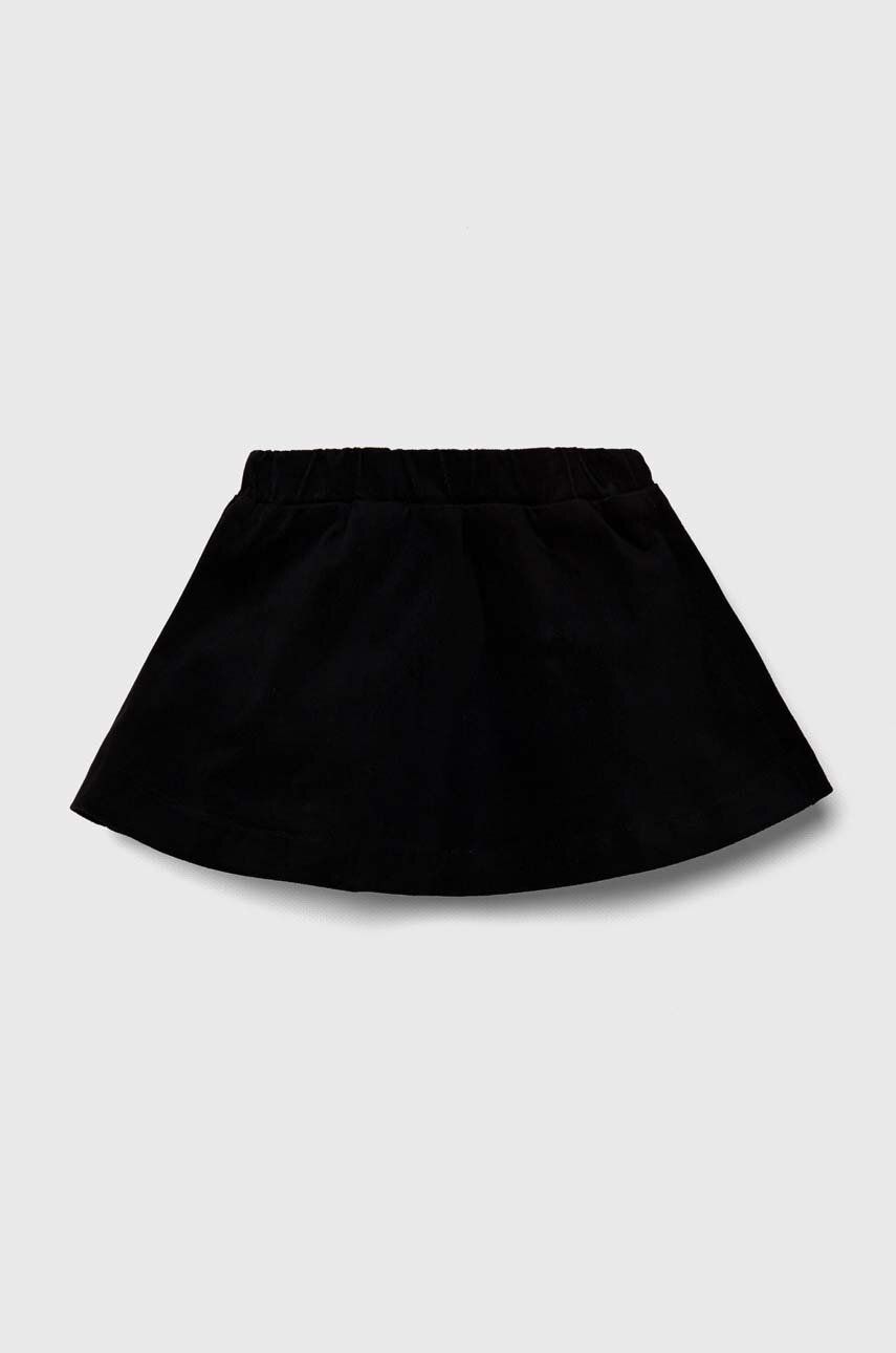 Levně Dětská sukně United Colors of Benetton černá barva, mini, áčková