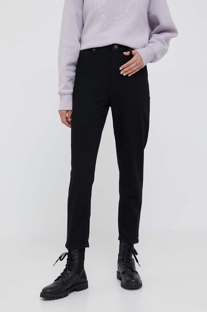 

Дънки Calvin Klein в с висока талия, Черен