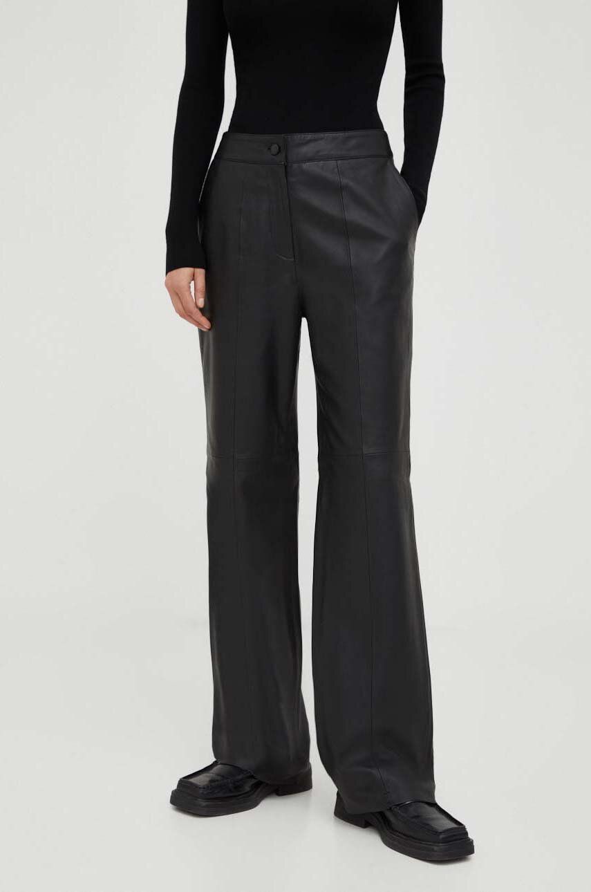Levně Kožené kalhoty Bruuns Bazaar dámské, černá barva, široké, high waist