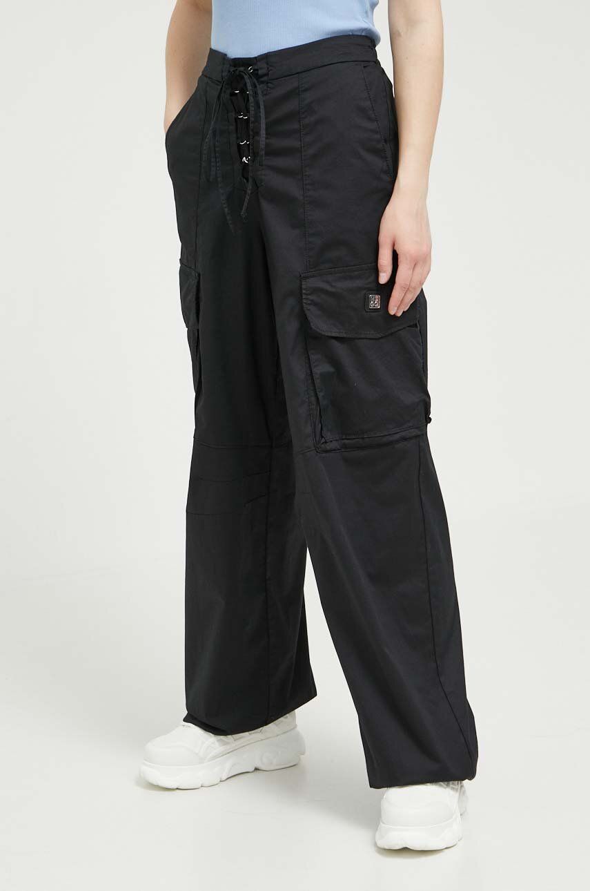 Kalhoty HUGO dámské, černá barva, kapsáče, high waist - černá -  Hlavní materiál: 97 % Bavlna