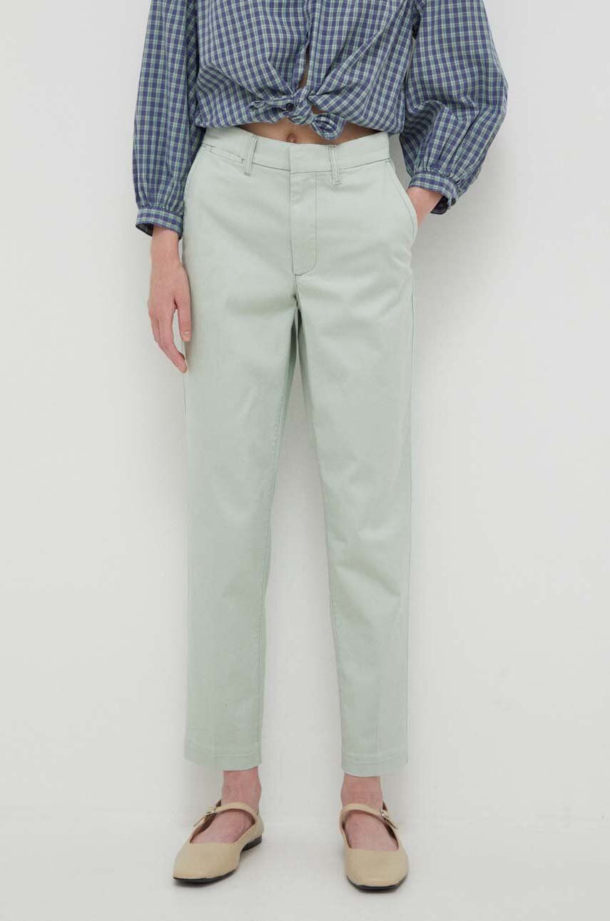 Kalhoty Levi′s dámské, zelená barva, střih chinos, medium waist - zelená -  98 % Bavlna