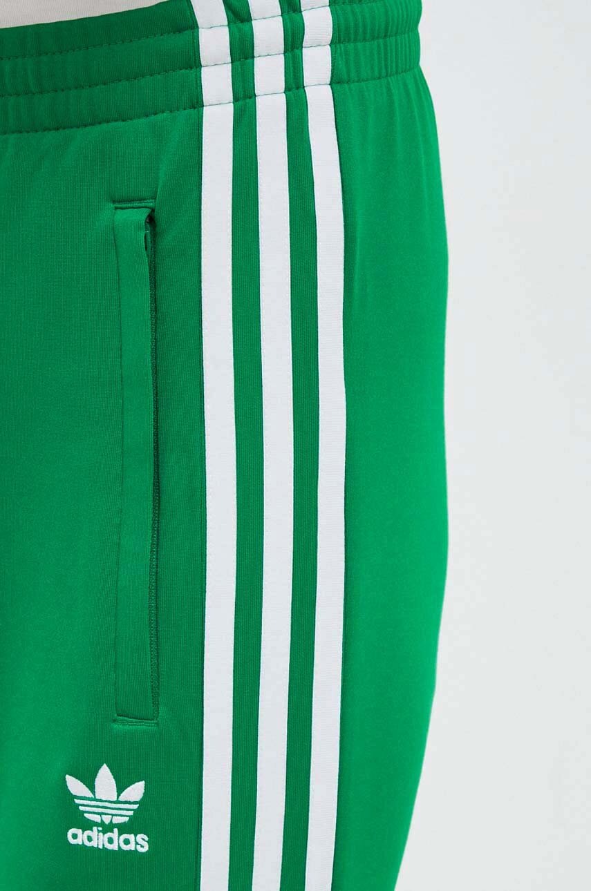 Спортивні штани adidas Originals колір зелений з аплікацією 