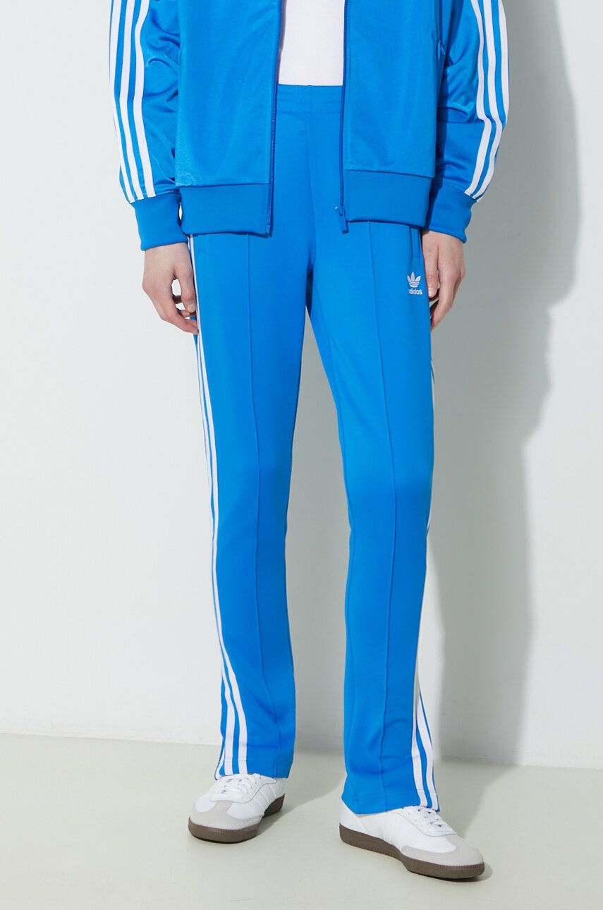 Donji dio trenirke adidas Originals s aplikacijom