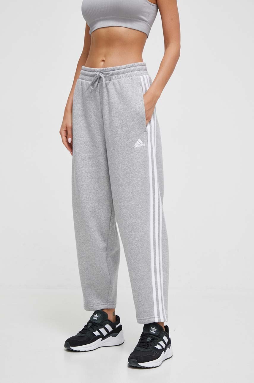 adidas pantaloni de trening culoarea gri, melanj IM0247