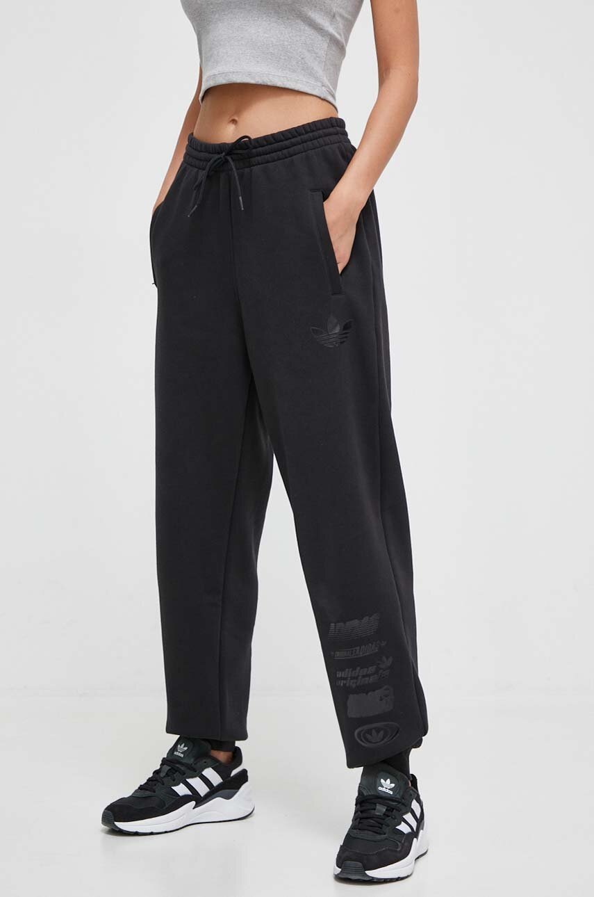 adidas Originals pantaloni de trening culoarea negru, cu imprimeu