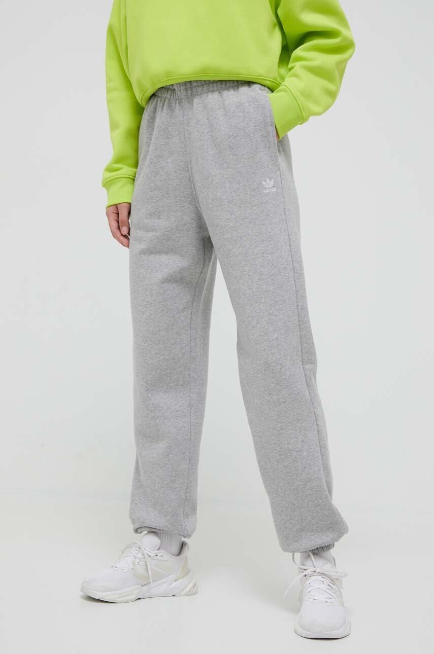 adidas Originals pantaloni de trening culoarea gri, melanj