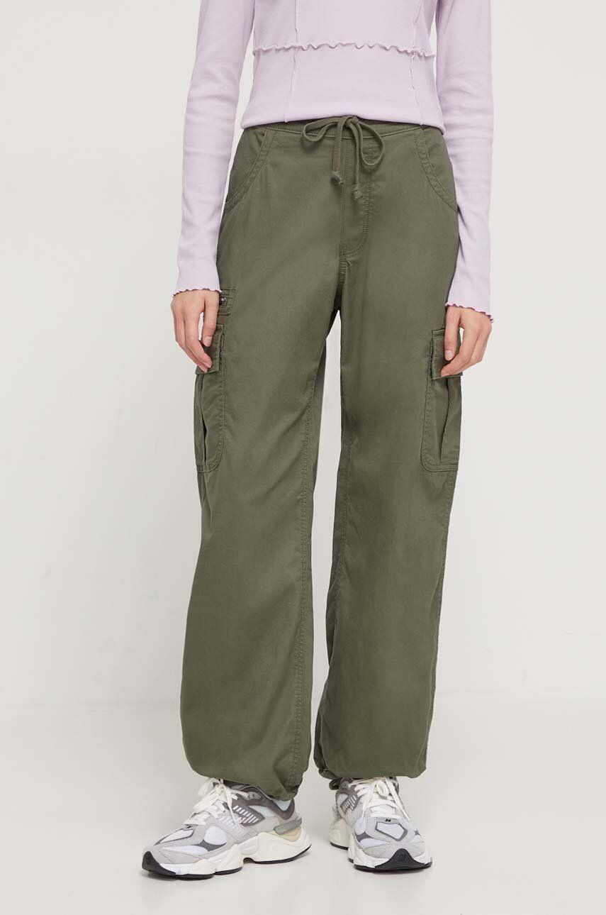 Kalhoty Hollister Co. dámské, zelená barva, kapsáče, high waist - zelená - 98 % Bavlna
