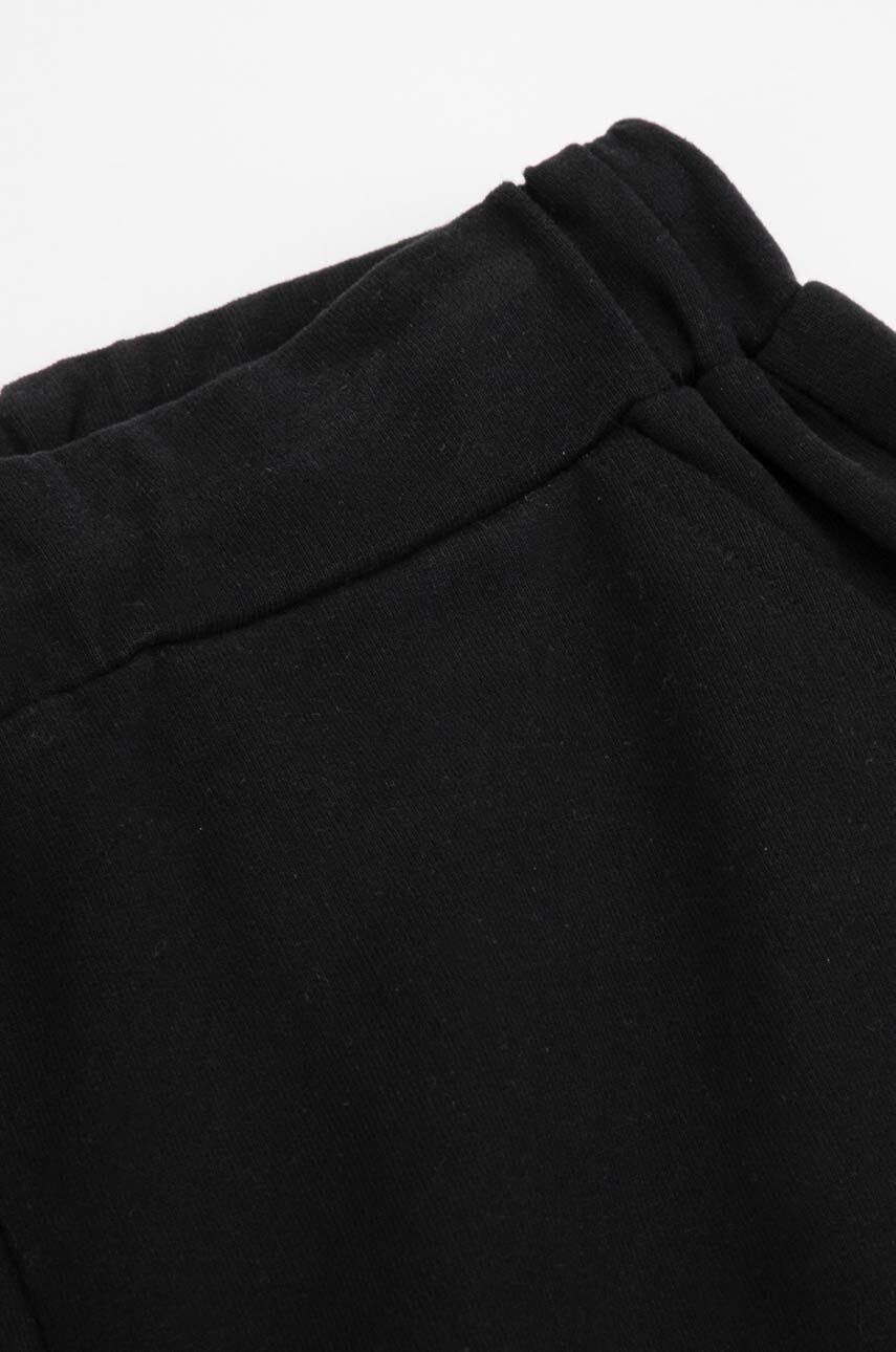 Coccodrillo Pantaloni De Trening Din Bumbac Pentru Copii Culoarea Negru, Neted