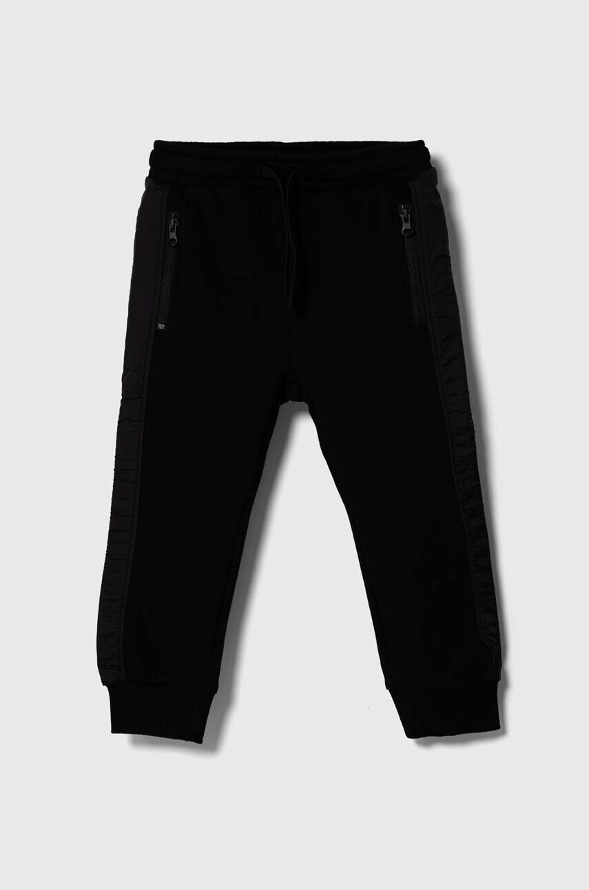 Детские хлопковые штаны Sisley цвет чёрный однотонные Детские хлопковые штаны Sisley цвет чёрный однотонные