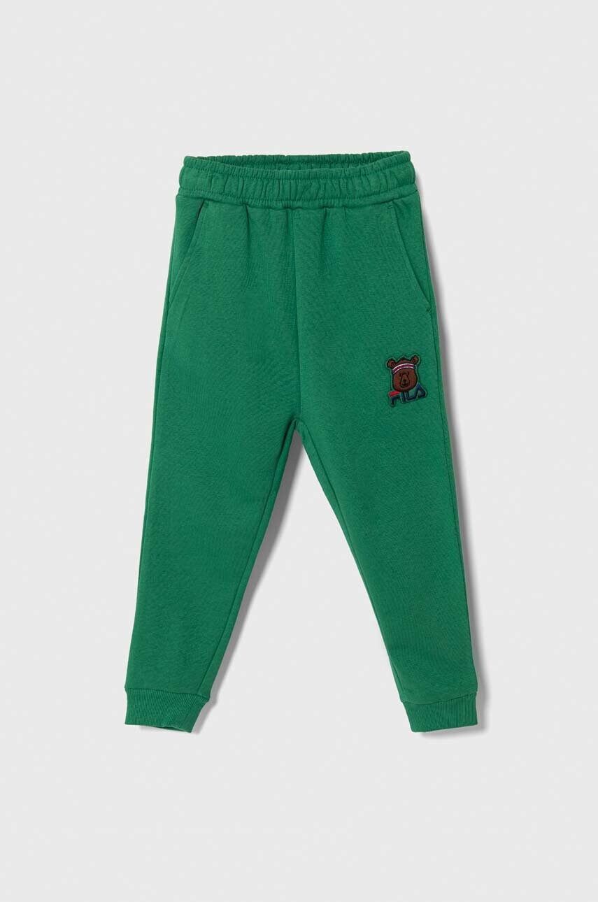 

Детские спортивные штаны Fila THALHEIM sweat pants цвет зелёный с аппликацией