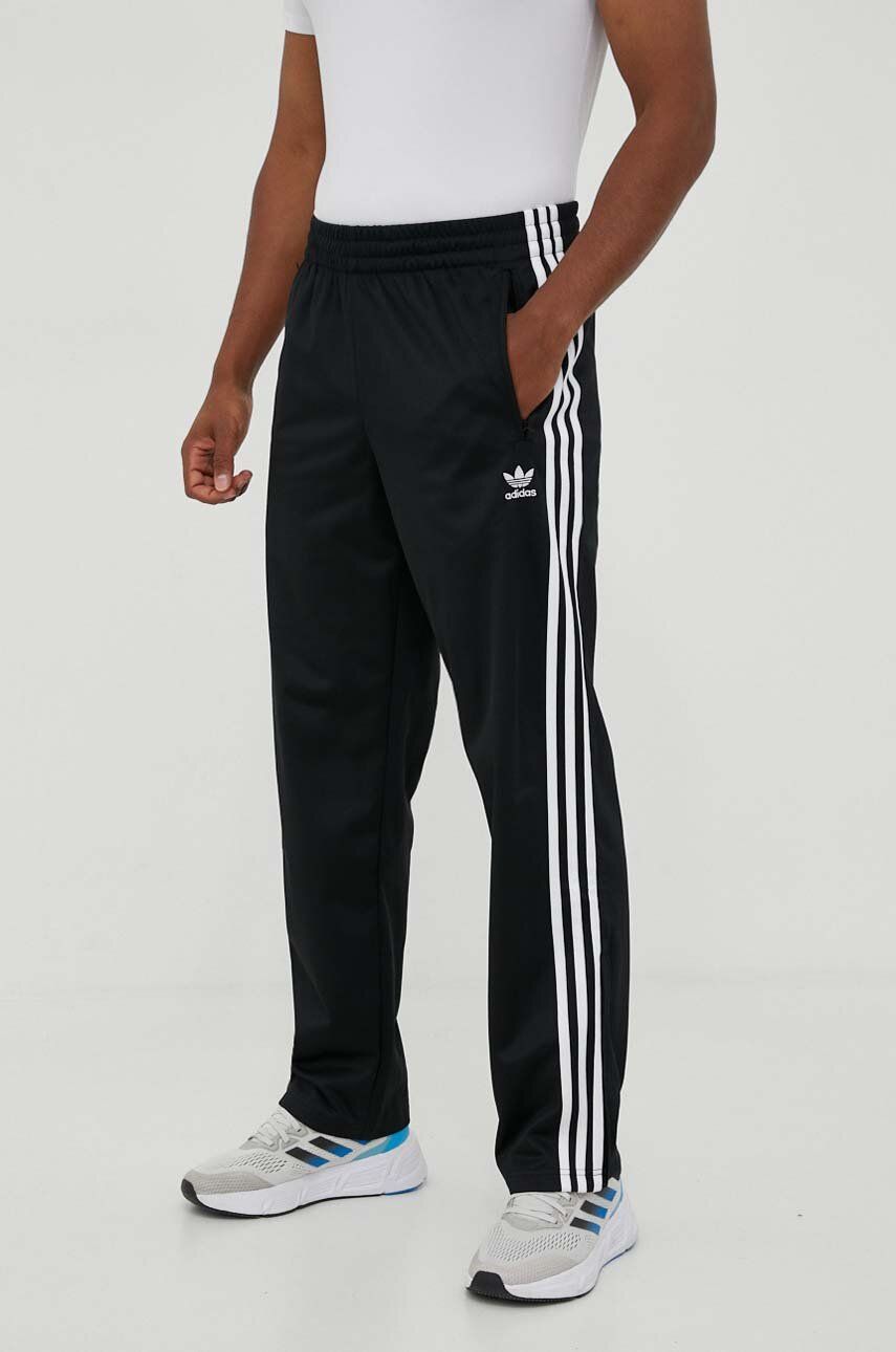 adidas Originals pantaloni de trening culoarea negru, cu imprimeu IJ7055